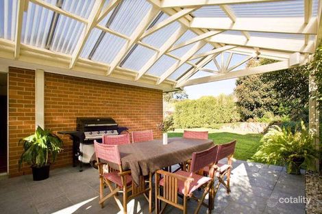 Property photo of 2 Bunyarra Court Greensborough VIC 3088