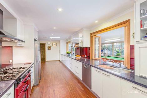 Property photo of 31 Brudenell Drive Jerrabomberra NSW 2619