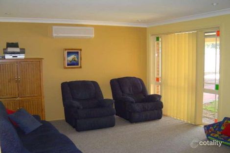 Property photo of 30 Kenley Crescent Macquarie Hills NSW 2285