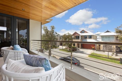 Property photo of 8 Heirisson Way North Coogee WA 6163