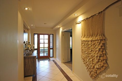 Property photo of 4 Embling Street Berwick VIC 3806