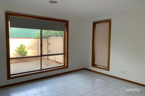 Property photo of 4 Peppermint Grove Meadow Heights VIC 3048