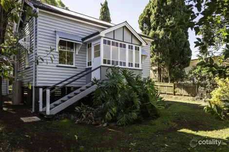 Property photo of 61 Geoffrey Street Mount Lofty QLD 4350