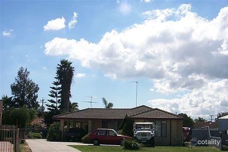 Property photo of 18A Hanson Way Dudley Park WA 6210