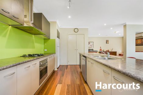 Property photo of 17 Honey Myrtle Way Cranbourne VIC 3977