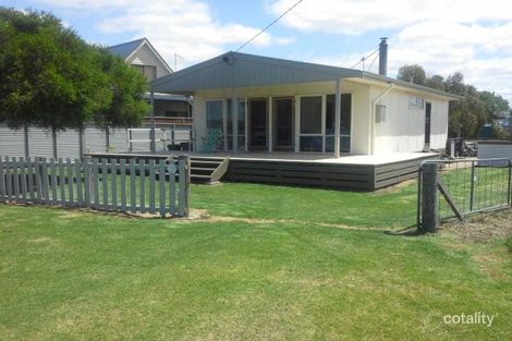 39 Main Rd, Seaspray, VIC 3851