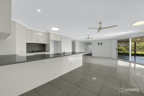 Property photo of 8 Cradle Drive New Auckland QLD 4680
