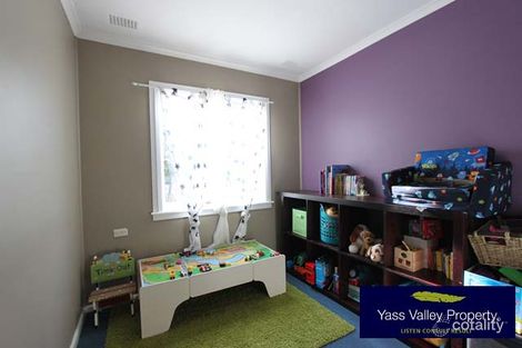 Property photo of 1 Duffy Place Yass NSW 2582