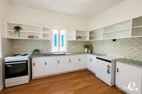 252 Alma St, Rockhampton City, QLD 4700