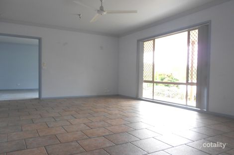 Property photo of 37 Karoola Crescent Surfside NSW 2536