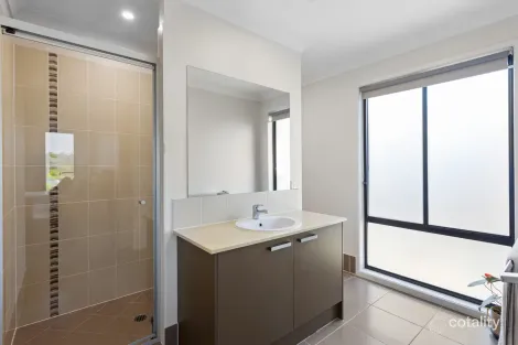 Property photo of 29 Manning Circuit Pacific Pines QLD 4211