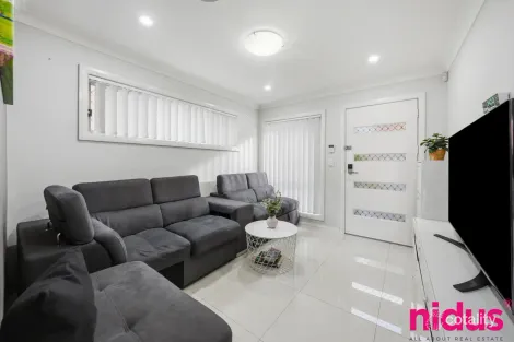 Property photo of 3 Oregano Glade Rooty Hill NSW 2766