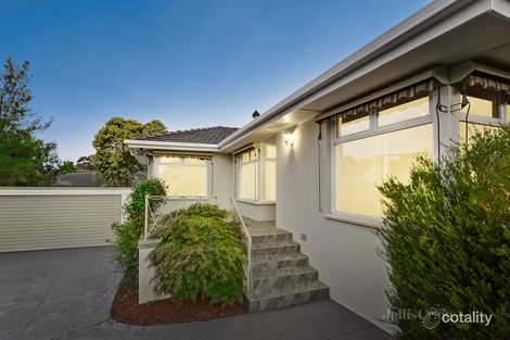 Property photo of 10 Katandra Court Mount Waverley VIC 3149