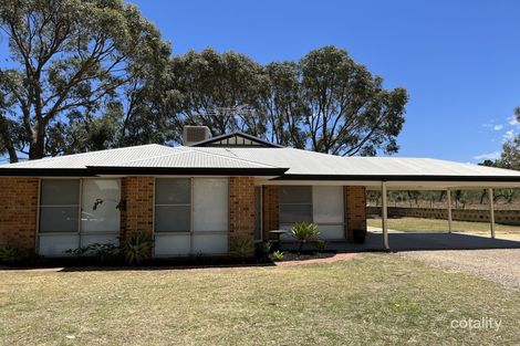 Property photo of 8 King Drive Woodridge WA 6041
