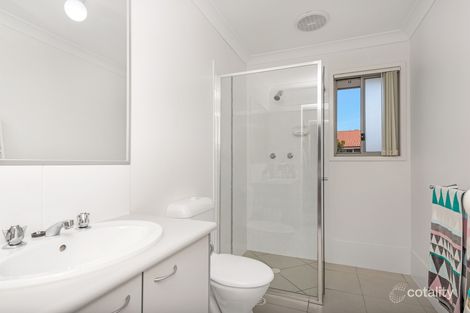 Property photo of 2/131 McAuley Parade Pacific Pines QLD 4211