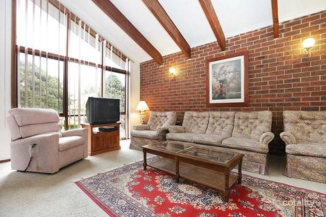 Property photo of 31 Chevalier Crescent Mooroolbark VIC 3138