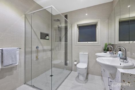 Property photo of 17 Fernshaw Place Mount Eliza VIC 3930