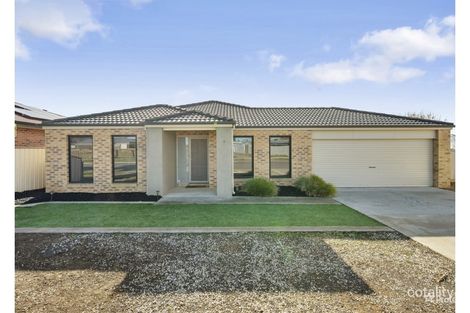 6 East Field St, Maryborough, VIC 3465