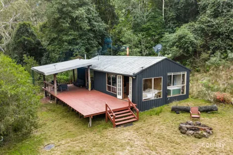 Property photo of 35 Adjinbilly Road The Falls QLD 4373