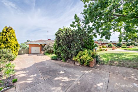 Property photo of 26 Banksia Crescent Dubbo NSW 2830