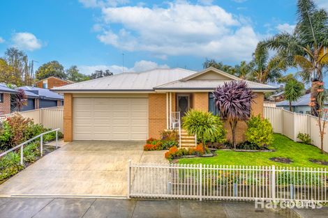 Property photo of 12 Amaroo Way Newborough VIC 3825