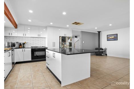 10 Muir Cl, Waikiki, WA 6169