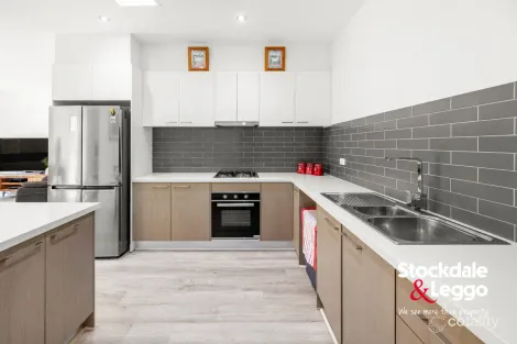 Property photo of 4/22 Pascoe Street Westmeadows VIC 3049