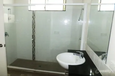 Property photo of 8/3 Deloraine Close Cannonvale QLD 4802