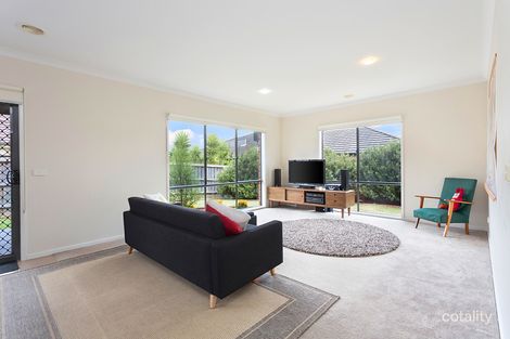 Property photo of 27 Saul Avenue Berwick VIC 3806