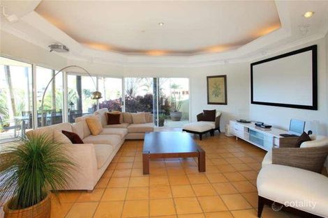 Property photo of 33 Rannock Avenue Benowa QLD 4217