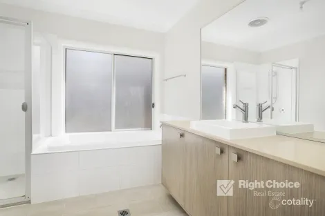 Property photo of 25 Lockheed Hudson Drive Horsley NSW 2530