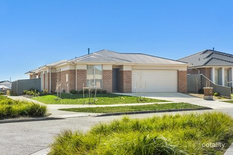 90 Oshannassy Pde, Lucas, VIC 3350