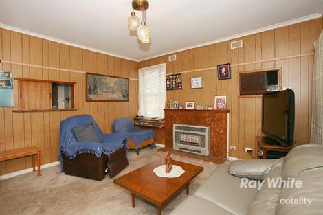 Property photo of 21 Chestnut Road Doveton VIC 3177