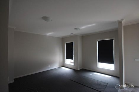 Property photo of 21 Burssi Circuit Doreen VIC 3754