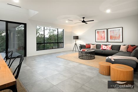 Property photo of 19 Ridgewood Drive Brookwater QLD 4300