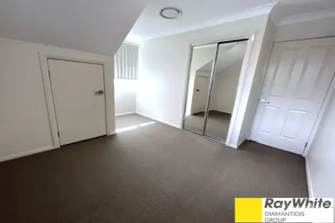 Property photo of 10/90-92 Irwin Street Werrington NSW 2747