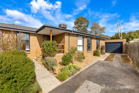 Property photo of 16 Darling Way Narre Warren VIC 3805