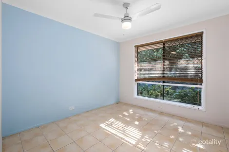 Property photo of 3 Rosella Court Carrara QLD 4211