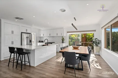 Property photo of 20 Sundowner Place Point Cook VIC 3030