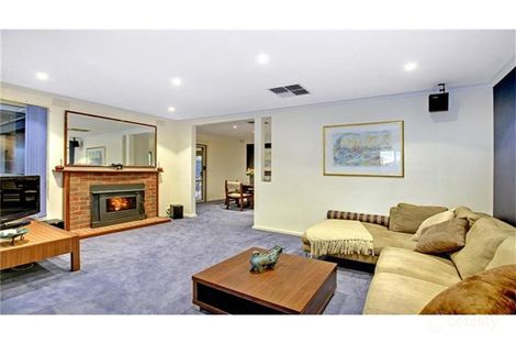 Property photo of 16 Daniel Court Bundoora VIC 3083