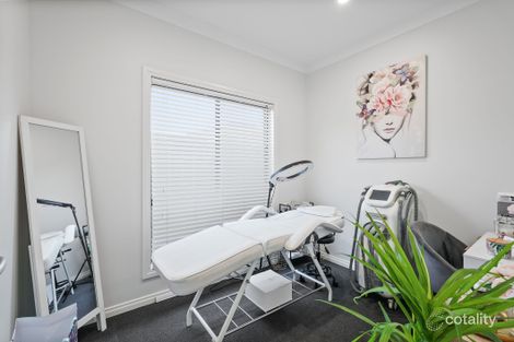 Property photo of 5 Wanda Avenue Findon SA 5023