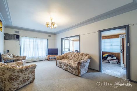 Property photo of 71 Warrina Avenue Summerland Point NSW 2259