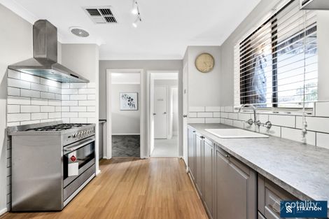 Property photo of 4 Boronia Close Camillo WA 6111