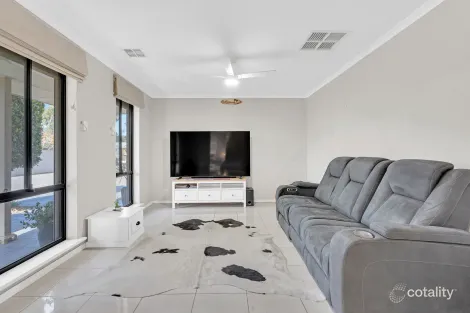 Property photo of 10 Terry Court Munno Para West SA 5115