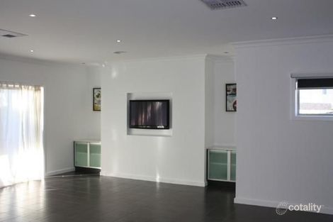 Property photo of 5 Golf Links Drive Sunbury VIC 3429