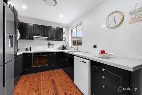 Property photo of 19 Hopetoun Street Oak Flats NSW 2529