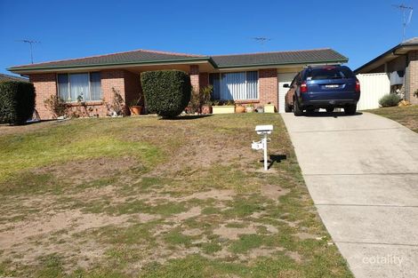 3 Gunn Pl, St Helens Park, NSW 2560