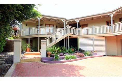 Property photo of 17 Fletcher Terrace Ormiston QLD 4160