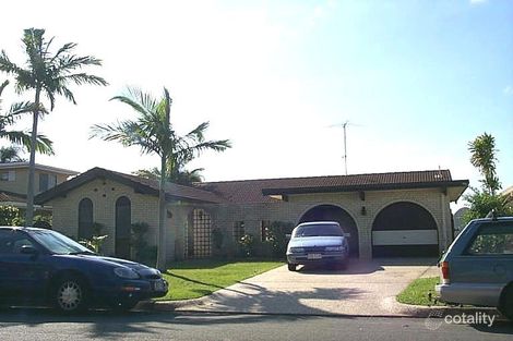 19 Boomerang Cres, Bundall, QLD 4217