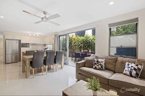 Property photo of 3/42 Latimer Street Holland Park QLD 4121